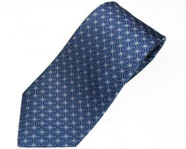 郡内織物「富士桜工房」シルクネクタイ 麻の葉 藍色