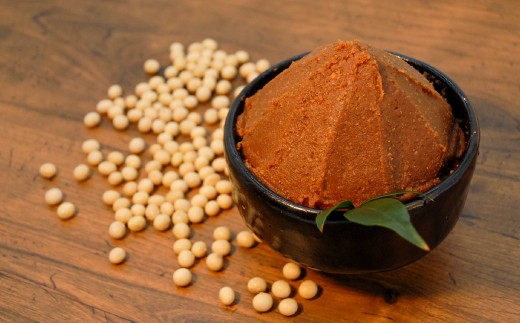 奥出雲の倍糀味噌2kg【味噌 倍糀味噌 みそ ミソ 国産 無添加 調味料 酵素 化学調味料不使用 安心 安全 料理 贈り物 プレゼント ギフト 】