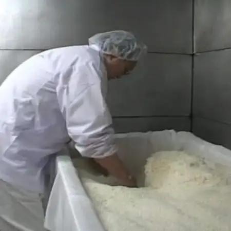 生米麹 1kg(500g×2袋) 【大徳屋】岩手県遠野市産 箱蓋製造【配送不可地域：離島】【1485510】