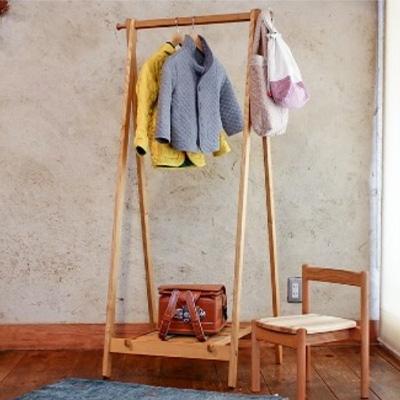 ふるさと納税 高山市 オークヴィレッジのハンガーラック　ナチュラル　〔国産材　木製家具〕 f146 |  | 01