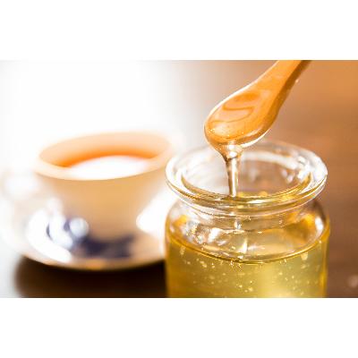 ふるさと納税 南魚沼市 さいき養蜂園のアカシアはちみつ【1kg】 |  | 01