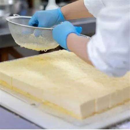 クランツ国誉店の濃厚チーズケーキ 200g×3本 冷凍 北海道_北海道 釧路町の老舗洋菓子店 クランツ国誉店 お菓子 人気 スイーツ ケーキ 冷蔵 プレゼント デザート 菓子 贈答用 贈答品 ギフト 