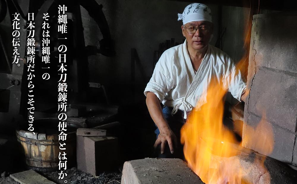 かりゆし文鎮（小）　作品名【きらめきのお花畑で】