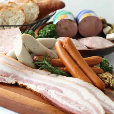 ふるさと納税 菰野町 【伊勢志摩サミット採用】ベーコン・ソーセージ9品フルセット |  | 01