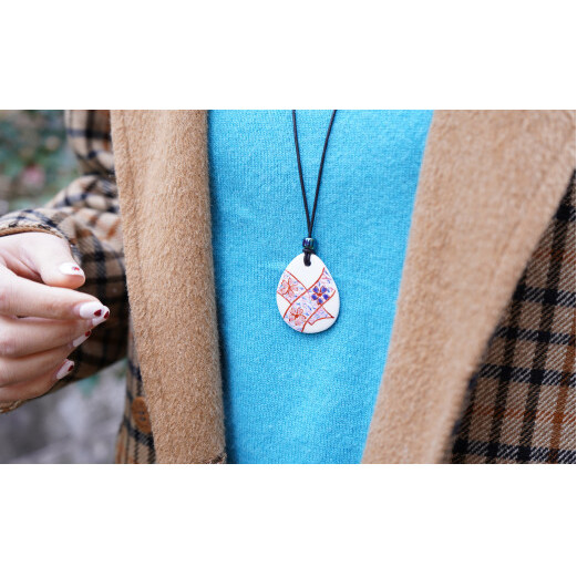 有田焼 松尾錦工房 和柄リボン たまご型ペンダント A12-98