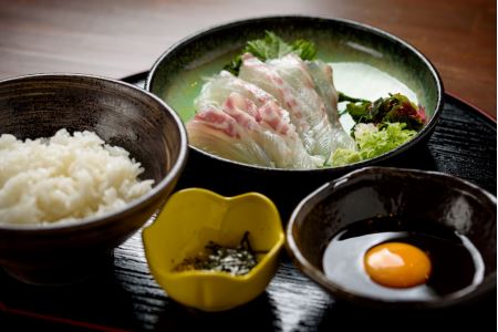 鯛めし  4食 セット 辻水産 鯛めし 真鯛 鯛 マダイ 鯛めし タイ 冷凍 鯛めし 真空パック 鯛めし お手軽 鯛めし 刺身 お刺身 お刺し身 刺し身 漬け丼 鯛めし 郷土料理 鯛めし 鯛飯 海鮮 