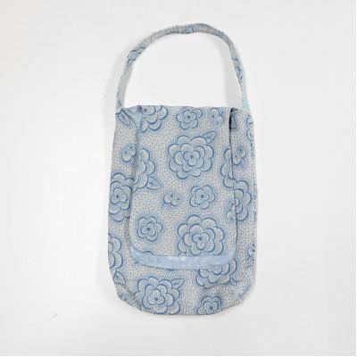 ふるさと納税 与謝野町 一色ちりめん　結びバッグ(角)椿(ブルー) |  | 01