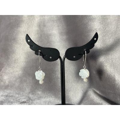 ふるさと納税 南国市 あこや真珠/ローズシェルピアス |  | 02