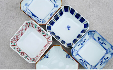 A30-330 皓洋窯 有田焼 隅切小皿絵変わり5点セット