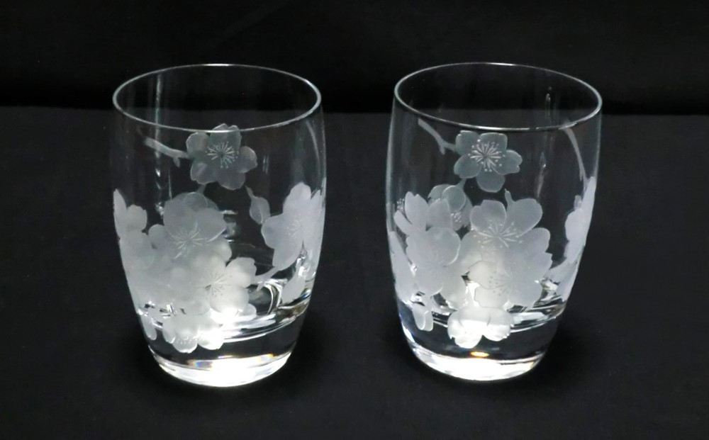 
            桜乃夢(桜の樽型オールドグラス)2個入り【グラス クリスタル 桜 キレイ 上品 優美 お祝い プレゼント 記念日 ギフト ご褒美 オリジナル 日本土産 桐箱入り】 K024056
          
