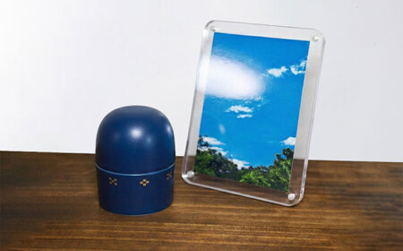 【美濃焼】護-mamori- 骨壺 Navy 【角富製陶所】 仏具 供養 カジュアル 家族[MFP025]