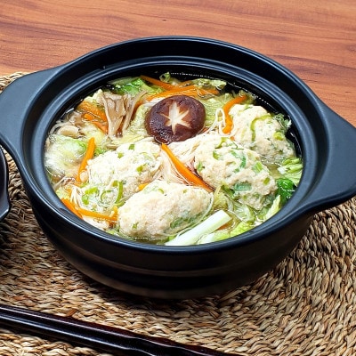 【レストラン銀河亭】生姜の効いた「 鶏だんご 鍋 」4個セット / 電子レンジ 温めるだけ 簡単調理【配送不可地域：離島】【1579304】