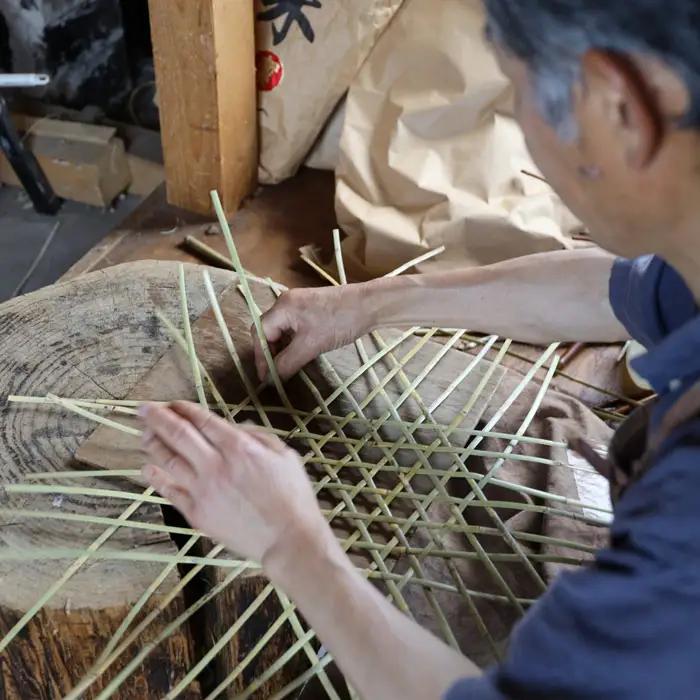 千島笹 燻煙網代バッグ【北の竹工房】日用品 雑貨 竹材 竹製品 加工品 竹細工 籠 かご カゴ 北海道 比布町 ぴっぷ 1003-014
