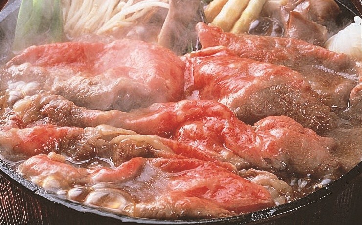 
                  山形牛肩ロースすき焼き用　７００ｇ　0002-2218
                