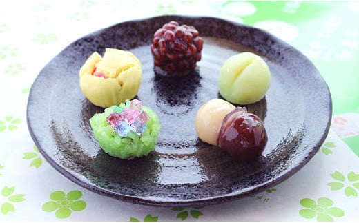 
石太謹製季節の和生菓子セット
