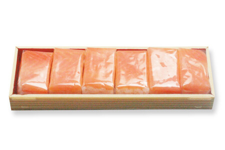 ますの押し寿司 35g×6個 折箱入り 寿司 鱒寿司 押し寿司 富山名物 冷蔵/ます寿司屋ヒロ助/富山県 黒部市 お寿司 海鮮 魚 魚介類 魚介 加工食品 惣菜 