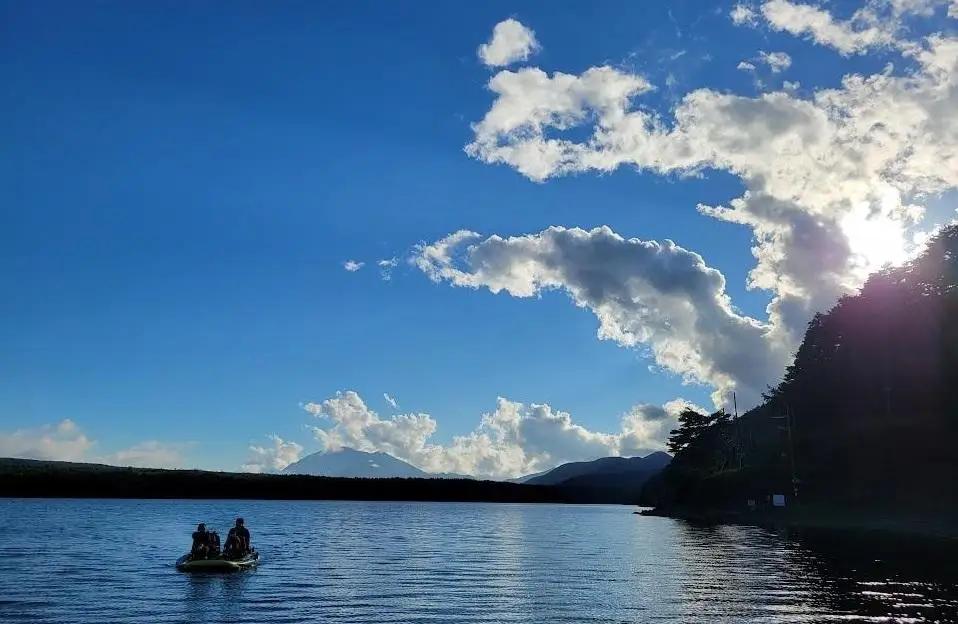 【HOBIEカヤック】カリフォルニア生まれの新感覚ミズアソビ体験｜ カヤック ボート 水遊び 体験 自然 富士山 湖 アクティビティ レジャー アウトドア