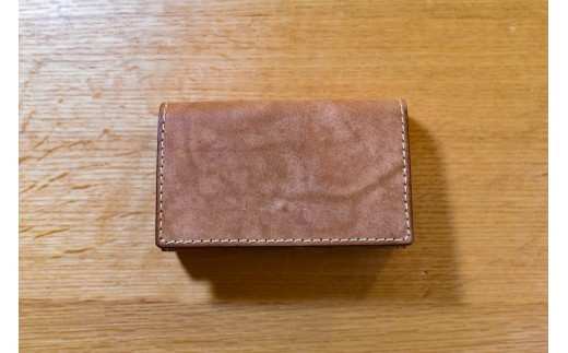 シンプルな革の名刺入れ・カードケース（ライトブラウン）