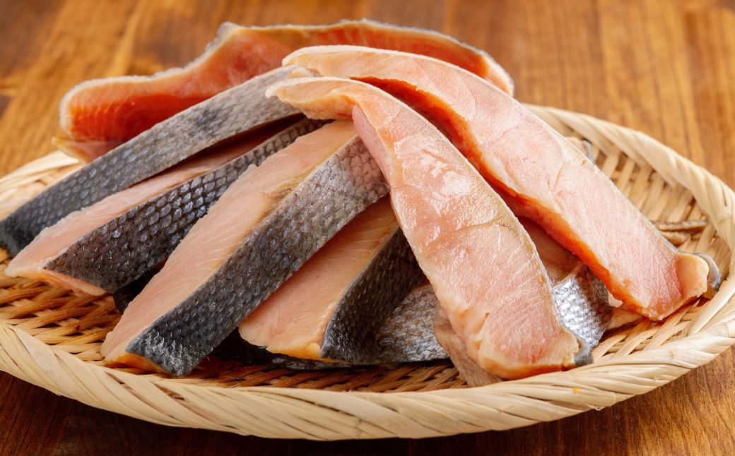 【先行予約】網走産【訳あり】秋鮭切身 骨なし  3kg（2025年10月以降発送） ABBI002