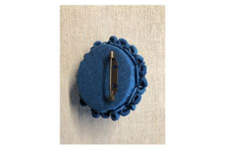 No.116 藍染めのつまみ細工小花のブローチ
