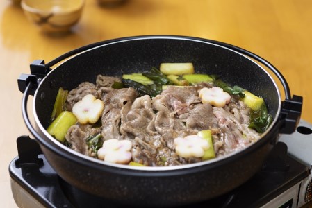 日本海牧場のすき焼きセット（京たんくろ和牛）