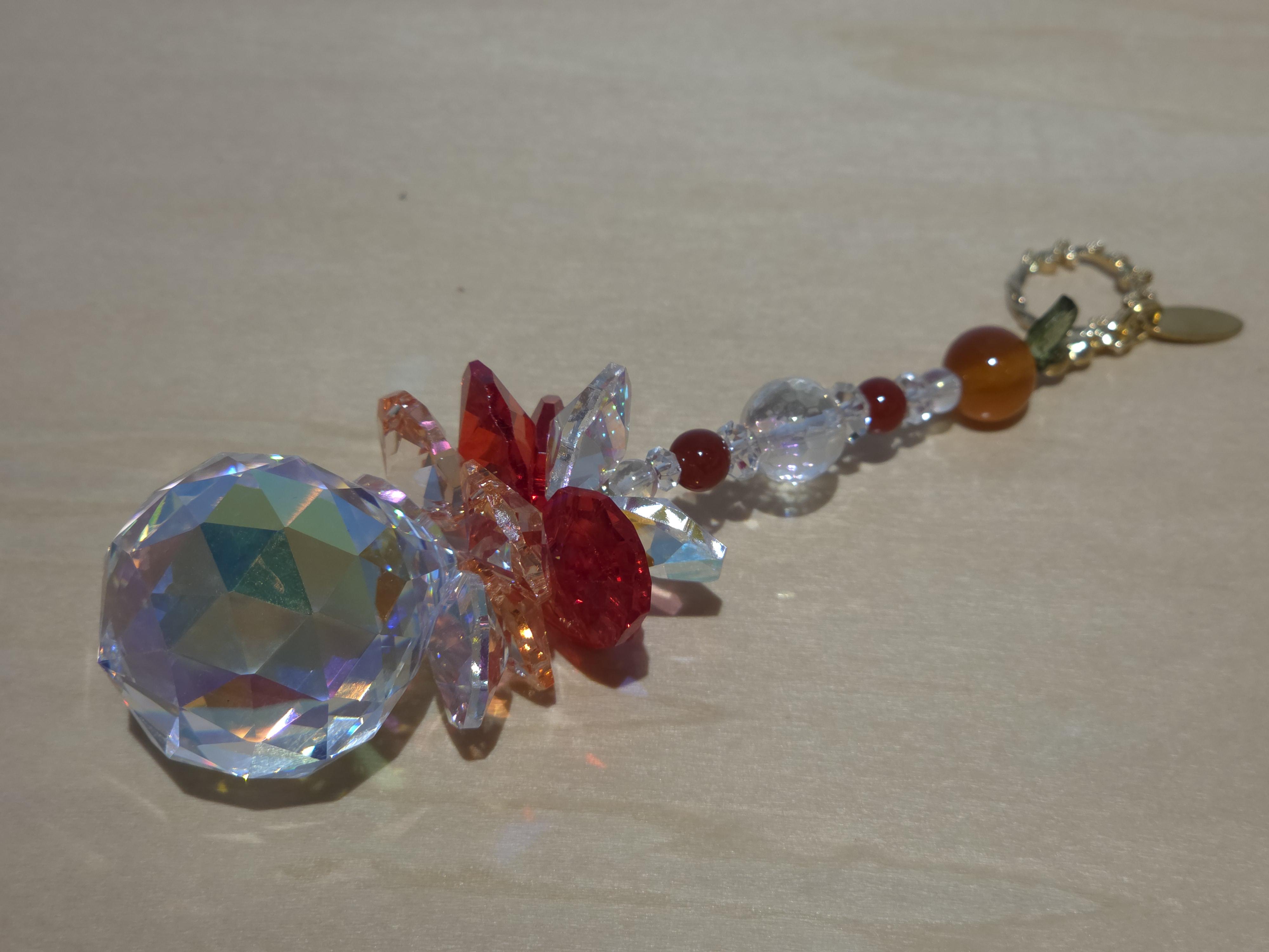 サンキャッチャー（ロゼ） 北海道 池田町 いけだワイン城 オリジナル クリスタル インテリア 窓飾り 天然石 クリスタル アクセサリー ギフト