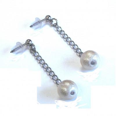 ふるさと納税 和泉市 コットンパールピアス・チェーンタイプ(10mm・アイボリー) |  | 01