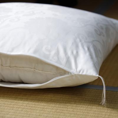 ふるさと納税 富士吉田市 祝寿座布団 白色(白寿のお祝い)  59×63cm 唐草文様 日本製 敬老・長寿のプレゼントに |  | 03