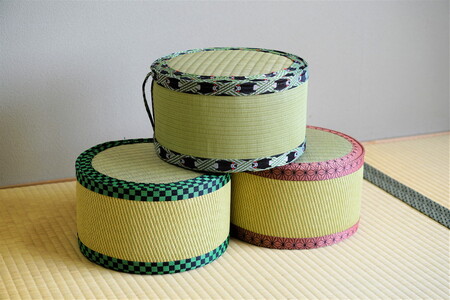 【選べる2個セット】古河市のたたみ職人が作る畳椅子（選べる2種・子供用） 高さ15cm ｜ 古河市 畳 職人 畳店 いす イス 手軽 腰掛 便利 持ち運びしやすい 日用品 インテリア 和雑貨 タタミ 