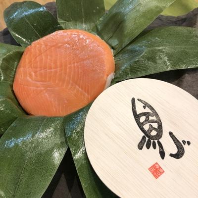 ふるさと納税 魚津市 ます寿司　小樽15cm×3個(冷凍) |  | 01