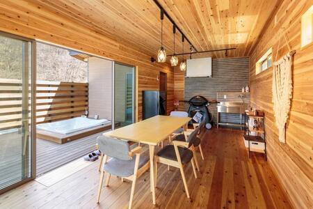 長野県阿智村で日本一の星空グランピング《mökki ～STARDUST GLAMPING achi village～》 　宿泊ギフト券（15,000円分）