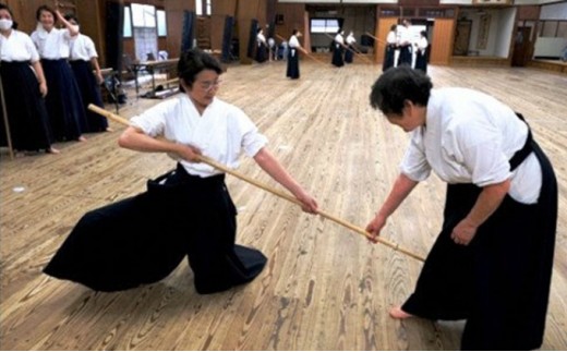 
                  修武館で体験　古流なぎなた天道流(90分) [№5275-0160]
                