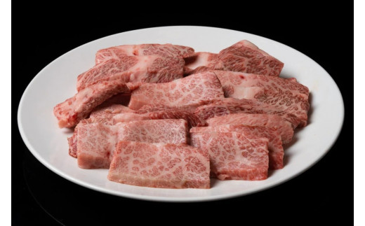 
数々の誉れに輝く最高峰 黒毛和牛「平井牛」A5 焼肉用 霜降り 500g 京都 丹波牧場 自家産≪三角バラ・トモバラ・カルビ・カイノミ・ミスジ 希少 和牛 京都肉 冷凍 真空 BBQ キャンプ≫
