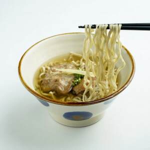 〈細生麺〉ちょーでーぐぁ 沖縄そば(本ソーキ)5食セット【配送不可地域：離島】【1523265】