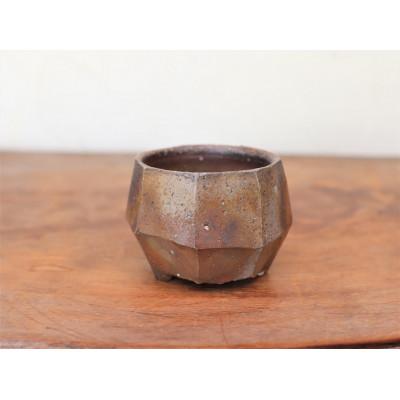 ふるさと納税 上島町 備前焼 三つ足ぐい呑み・サンギリ　gi-001 |  | 01