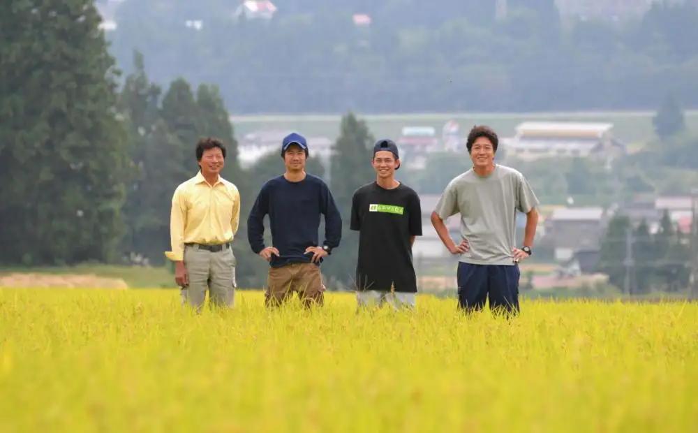 【定期便／令和8年 新米】関智晴がつくる南魚沼塩沢産コシヒカリ 20kg×全6回 8割減農薬栽培米 | コシヒカリ