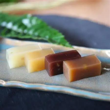 【食べ比べ】「純栗・あずき・ざら茶・そば茶」羊羹〈ミニ〉4種8本セット【1325153】