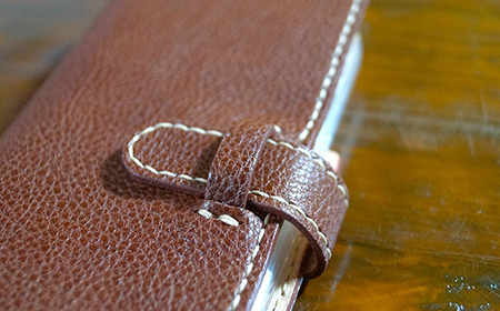 本革製手帳型iPhoneカバー iPhone13mini用 ＜グリーン＞ 国産牛ヌメ革 ハンドメイド スマホ 手帳型 カバー iPhone iPhone13mini 本革 レザー 革製品 グリーン  