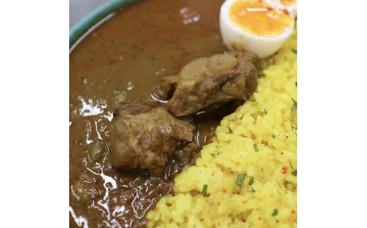 【鳥取県産】パイカスパイスカレー　豚軟骨　４袋入り