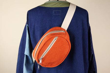 ボディバッグ エッグ [アトリエSASSA 富山県 朝日町 34310572-or×gb] 