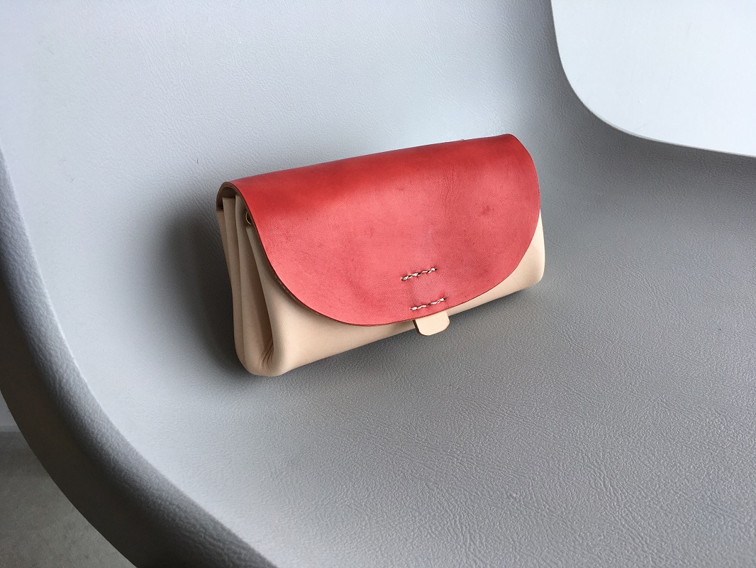 【赤】 本革 レザー財布 Mサイズ