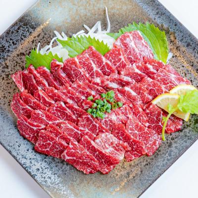 ふるさと納税 津奈木町 【熊本 と畜】桜屋 特選馬刺しスライス 300g(津奈木町)