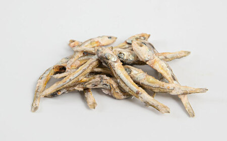 いちご味のいりこ　210g（70g×3）　桂川町/株式会社福六[ADAM062]