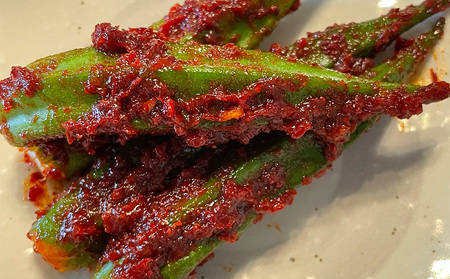 2026年5月以降順次発送【久ー韓】韓国本場味！久米島産「オクラキムチ」3パック 韓国料理 ヤンニョム ソウルフード 発酵食品 本場 県産品 島野菜 自家製 ソース 漬物 シャキシャキ シャキッ 食感