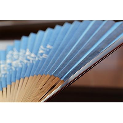 ふるさと納税 福知山市 由良川扇子　桐箱入り　1箱　(内容　型染藍染扇子1本・藍染扇子袋1袋) |  | 01