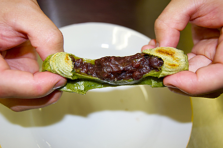 よもぎ餅（粒あん入り）6P：B010-130