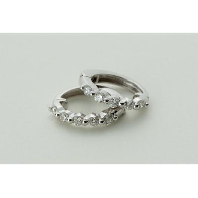 ふるさと納税 甲府市 【ジュエリーの街、山梨県甲府市】ダイヤ0.34ct K18WGピアリング　LE346W |  | 01