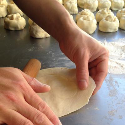 ふるさと納税 横須賀市 カレーまん 10個入 計1.4kg 【SUEHIRO】神奈川県横須賀市 |  | 02