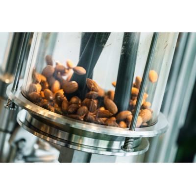 ふるさと納税 藤岡市 自家焙煎素焼きアーモンド2種(マルコナ種・ノンパレル種) 各100g |  | 02