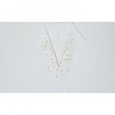 ふるさと納税 伊丹市 半衿　七宝繋ぎに宝尽くしの柄　刺繍　白地に白と金の糸 [54030223]